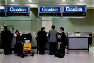 Aviation - Airports - Canada - Ontario - Toronto - Pearson International - Passengers