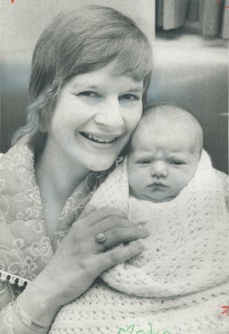 Bonny Wee Bonnie. The first girl in the Fraser family in 112 years is Bonnie Lynn, born Thursday in Scarborough Centenary Hospital and held by her mot(...)