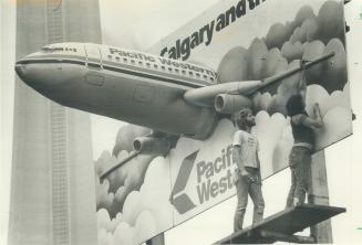 Planely impossible. This airplane looks as if it flew over Toronto, missed the runway at Toronto International Airport, and landed smack in the middle(...)