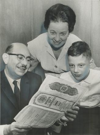 First Irraeli Bond, given to him at birth, is turned in at Toronto bond headquarters, by David Birrel Israelson, 10