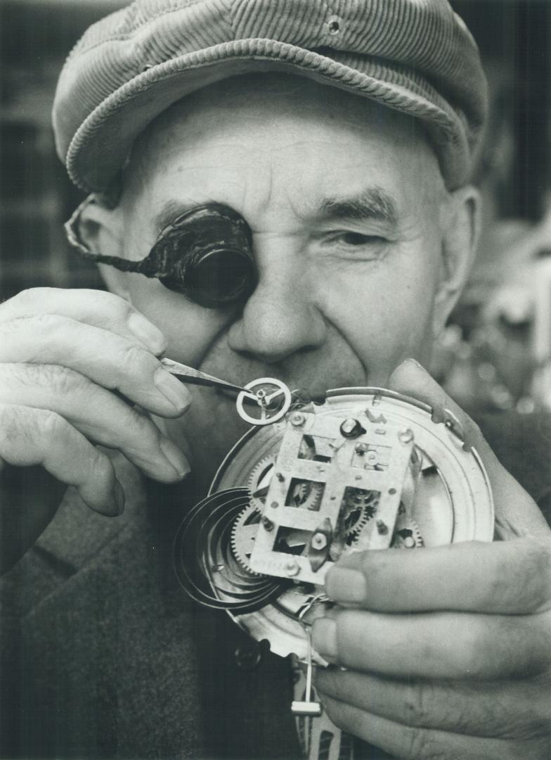 In tick-tock shape. Jimmy Drost fixes watches, wall clocks and anything else that ticks in his store on College St. west of Ossington Ave. It's a job (...)