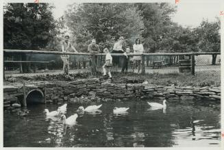 Panhandling Ducks at the Terra Cotta conservation area will soon begin to feel the pinch of the season as visitors to the popular recreational area be(...)