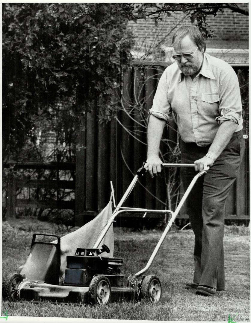 Manicure: Mowing height, frequency varies with type of lawn