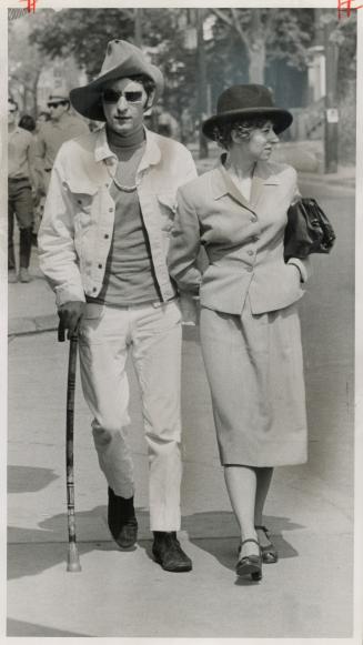 Second-hand set strolls forth on sunny day in Yorkville