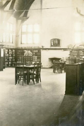 High Park Branch, Toronto Public Library, Roncesvalles Avenue, southwest corner of Wright Avenue Interior, adult reading room