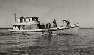 It's an ideal day for Oyster dredging