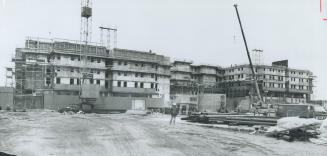 One building's going up in scarborough, The new Metro Toronto East regional detention centre being built by the Ministry of Corrections on the site of(...)