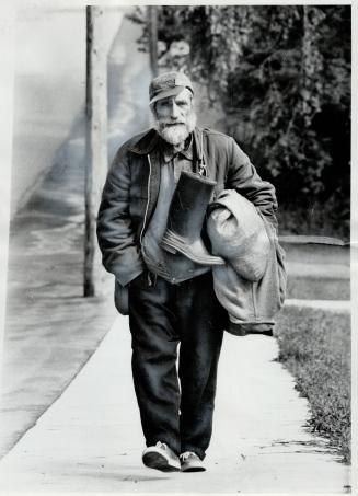 68-Year-old Owen Brandt, Thirty years of sleeping under the stars