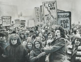 Students march on Queen's Park over fees