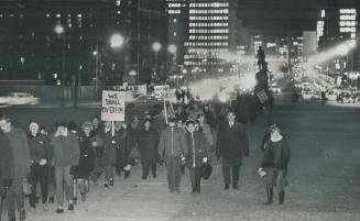 Parade protesting treatment of Alabama Negroes - about 2,000 strong - moves down University Avenue