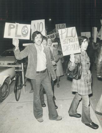 Loudly Protesting the visit to Toronto of Shafik al Hout, a leader of the Palestine Liberation Organization, supporters of the Israeli cause picket a (...)