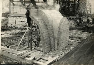 Bloor Street Viaduct under construction, Deck forms, Mar