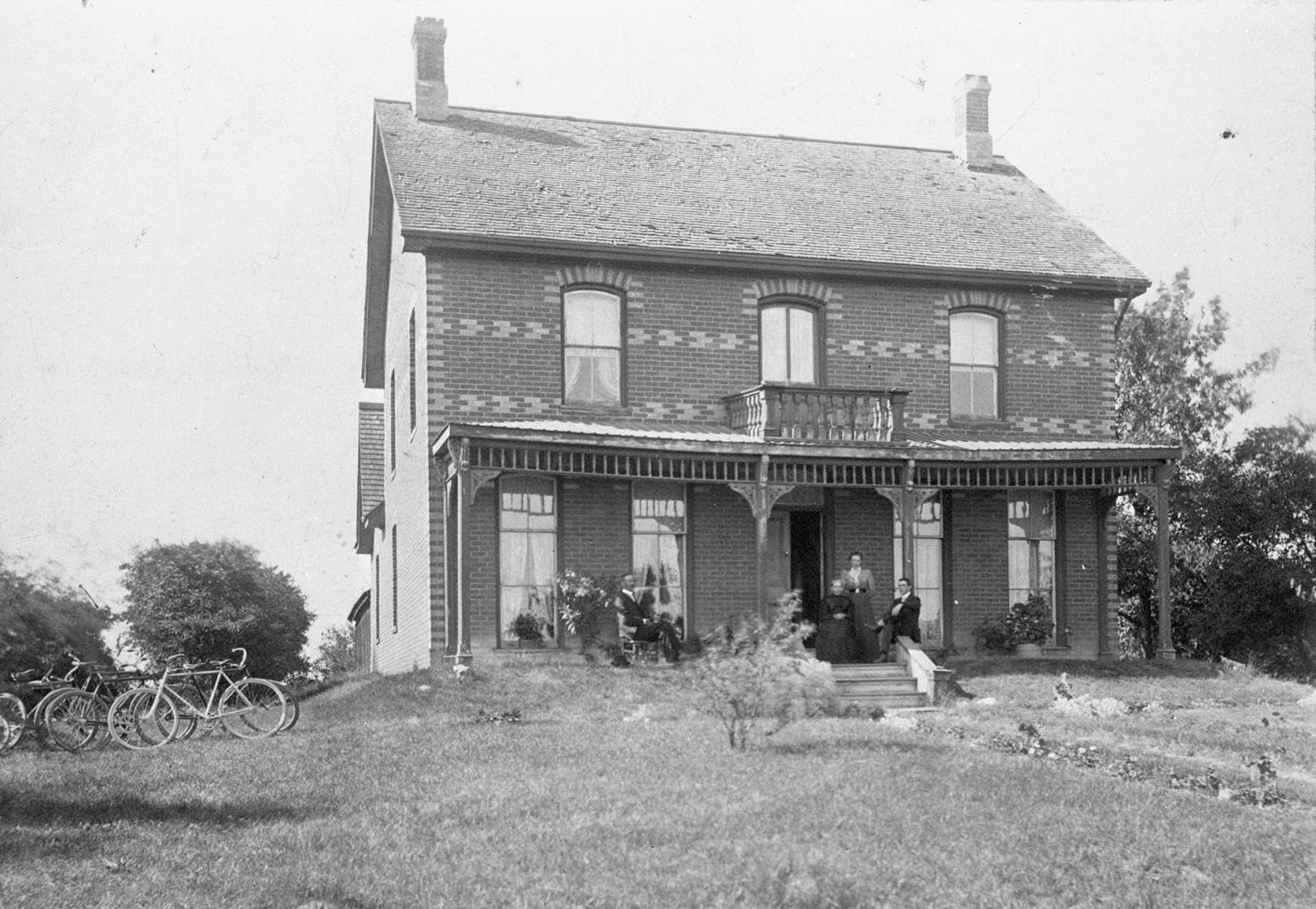 PLAYTER, RICHARD, house, Playter Crescent, north side, at head of southern section of Playter Boulevard, looking northeast