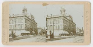 Pictures show a huge public building in the Renaissance Revival architectural style.