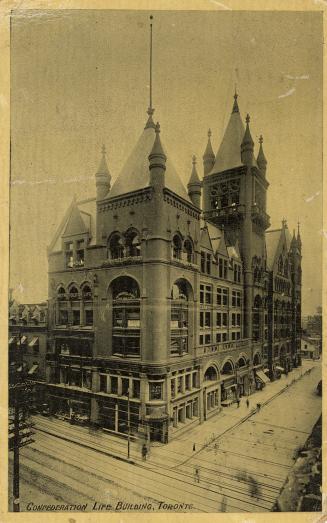 Black and white photograph of a huge Richardsonian Romanesque building.