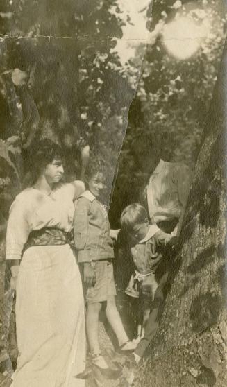 Black and white photograph of Ruth C. (Webb) Abbott, Augustus N. Abbott, Wilson Harrison Abbott…