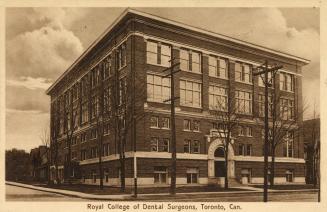 Sepia-toned postcard depicting the exterior view of a building, at the corner of Huron and Coll…